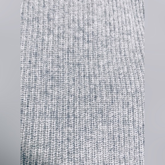 Vintage Italian Grey V-Neck Sweater - Picture 8 of 8